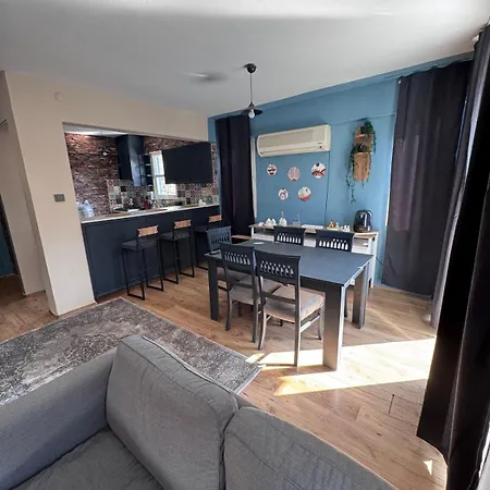 In Stylish And Peaceful Center