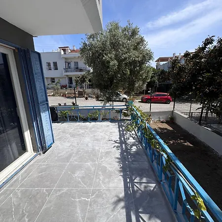 In Stylish And Peaceful Center Villa *