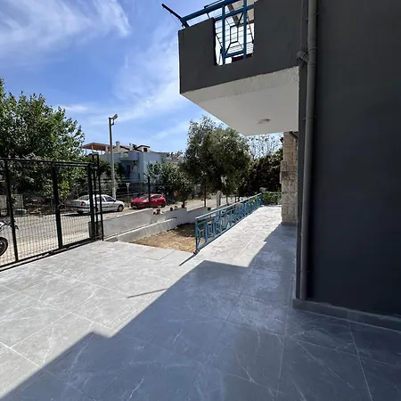 In Stylish And Peaceful Center Villa *