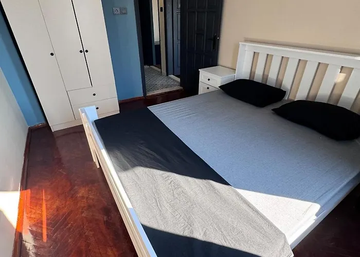 In Stylish And Peaceful Center Vila *