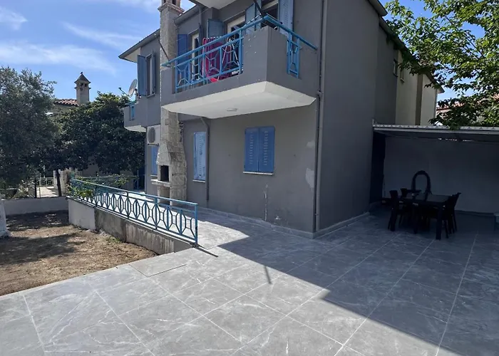 Vila In Stylish And Peaceful Center